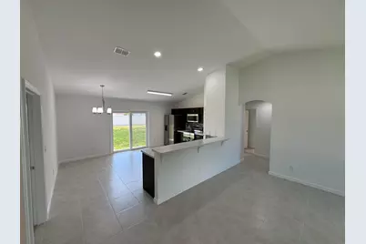 532 SW Buswell Avenue, Port Saint Lucie, FL 34983 - Photo 8