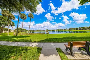 5250 Las Verdes Cir, Delray Beach, FL 33484 - Photo 20