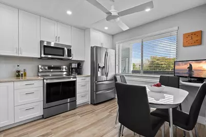 6698 10th Avenue N #305, Lake Worth, FL 33461 - Photo 2