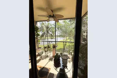 6720 Coral Lake Drive #6720, Margate, FL 33063 - Photo 2