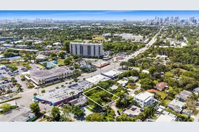 2020 NE 4th Avenue #1, Wilton Manors, FL 33305 - Photo 12