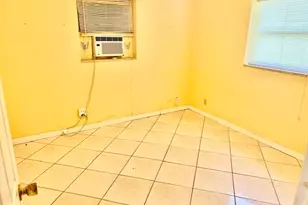 4940 SW 18th St, Fort Lauderdale, FL 33317 - Photo 14