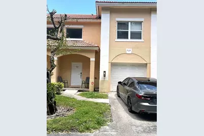 717 Talia Circle, Palm Springs, FL 33461 - Photo 2