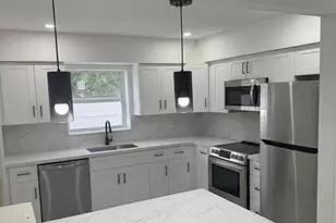 29 SE 8th St, Dania Beach, FL 33004 - Photo 2