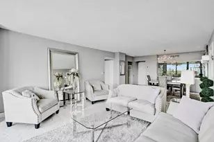 3701 N Country Club Dr, Aventura, FL 33180 - Photo 8