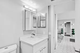 3701 N Country Club Dr, Aventura, FL 33180 - Photo 12