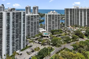 3701 N Country Club Dr, Aventura, FL 33180 - Photo 28