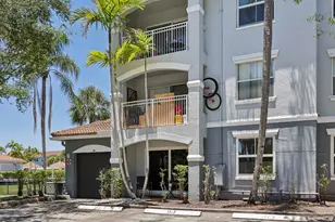 9625 NW 1st Ct, Pembroke Pines, FL 33024 - Photo 2