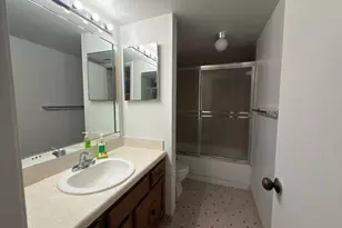 6021 Coral Lake Dr, Margate, FL 33063 - Photo 8