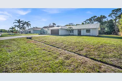 2514 SE Alfonso Avenue, Port Saint Lucie, FL 34952 - Photo 2