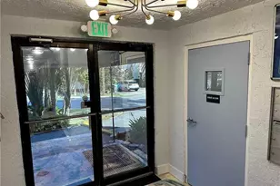 105 S Riverside Dr, Pompano Beach, FL 33062 - Photo 12