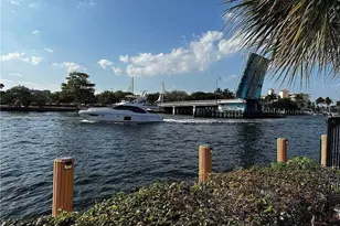 105 S Riverside Dr, Pompano Beach, FL 33062 - Photo 10