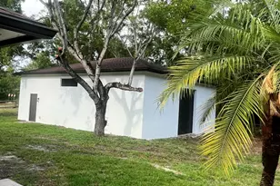 18268 N 49th St Street N, The Acreage, FL 33470 - Photo 16