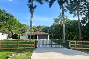 18268 N 49th St Street N, The Acreage, FL 33470 - Photo 2