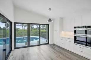 11049 Cloverleaf Cir, Boca Raton, FL 33428 - Photo 14