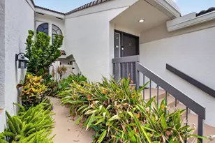 2305 Aspen Way, Boynton Beach, FL 33436 - Photo 2