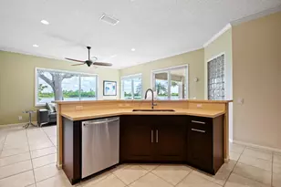 804 Heritage Dr, Weston, FL 33326 - Photo 10