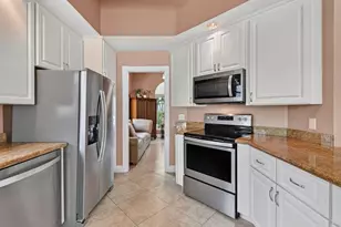 8081 SE Double Tree Dr, Hobe Sound, FL 33455 - Photo 14
