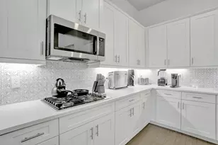 8334 W Blue Spring Dr, Parkland, FL 33067 - Photo 2