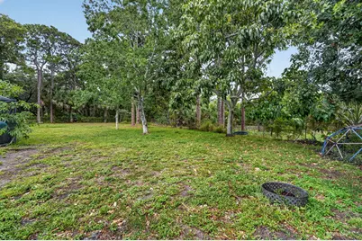 8669 Nashua Drive, Palm Beach Gardens, FL 33418 - Photo 10