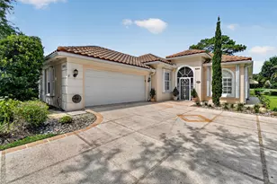 8268 SE Palm Hammock Ln, Hobe Sound, FL 33455 - Photo 2