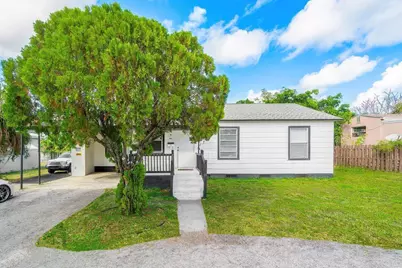 921 43rd Street, West Palm Beach, FL 33407 - Photo 2