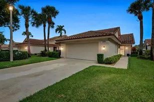 2631 Mohawk Cir, West Palm Beach, FL 33409 - Photo 2