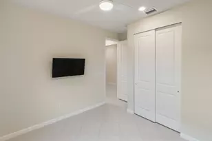 471 SE Vallarta Dr, Port Saint Lucie, FL 34984 - Photo 22