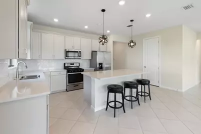471 SE Vallarta Drive, Port Saint Lucie, FL 34984 - Photo 8