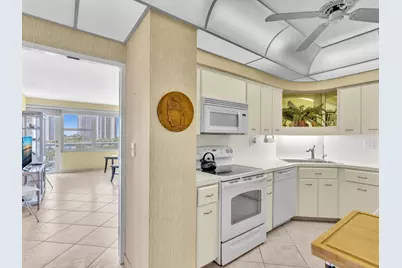 3300 NE 36th Street #721, Fort Lauderdale, FL 33308 - Photo 14