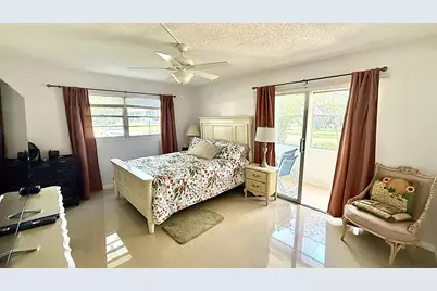 21 Newport B Court, Deerfield Beach, FL 33442 - Photo 18