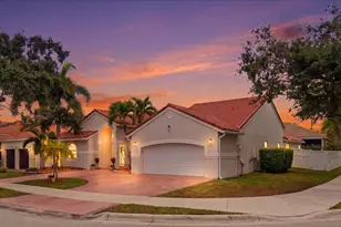 830 Heritage Dr, Weston, FL 33326 - Photo 1
