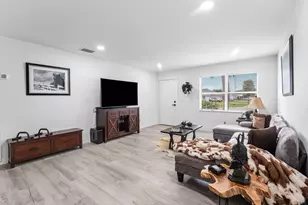 2937 SE Ironton Ave, Port Saint Lucie, FL 34952 - Photo 8