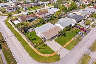 11510 NW 31st Pl, Sunrise, FL 33323 - Photo 32