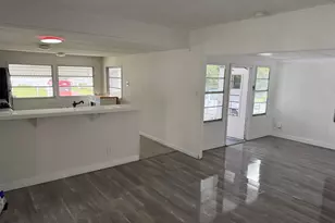 8570 SW 21st St, Davie, FL 33324 - Photo 10