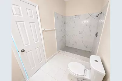 7111 Sportsmans Drive, North Lauderdale, FL 33068 - Photo 8