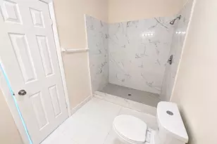 7111 Sportsmans Dr, North Lauderdale, FL 33068 - Photo 8