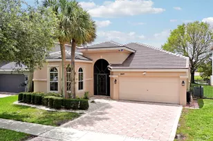 7077 Copperfield Cir, Lake Worth, FL 33467 - Photo 1
