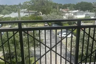 4100 SW 64th Ave, Davie, FL 33314 - Photo 10