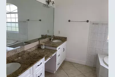 180 SW Oakridge Drive, Port Saint Lucie, FL 34984 - Photo 16
