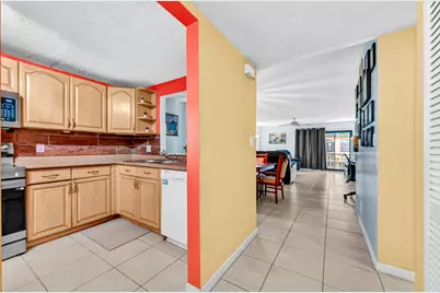 430 Commodore Drive #217, Plantation, FL 33325 - Photo 2