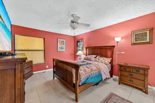 430 Commodore Dr, Plantation, FL 33325 - Photo 8