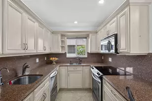 59 Plymouth G, West Palm Beach, FL 33417 - Photo 2