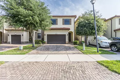 4635 NW 59th Street, Tamarac, FL 33319 - Photo 2