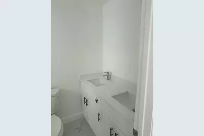 2747 Summit Boulevard, West Palm Beach, FL 33406 - Photo 18