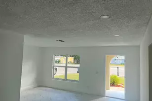 2747 Summit Blvd, West Palm Beach, FL 33406 - Photo 2