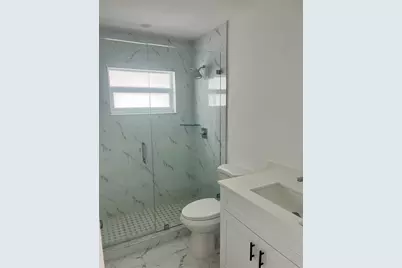 2747 Summit Boulevard, West Palm Beach, FL 33406 - Photo 14
