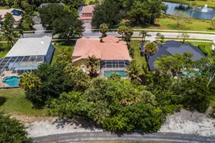 15642 Cypress Park Dr, Wellington, FL 33414 - Photo 46
