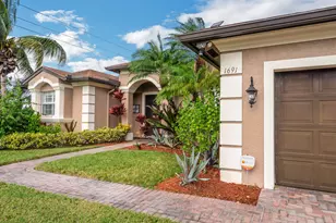 1691 SW Crawford Ave, Port Saint Lucie, FL 34953 - Photo 2