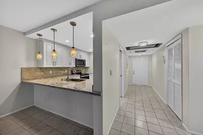 3503 Oaks Way #505, Pompano Beach, FL 33069 - Photo 8